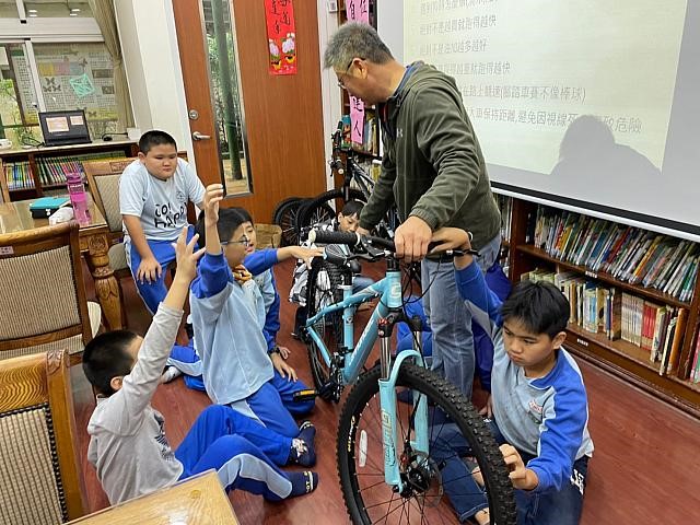 桃園市中壢區中平國民小學